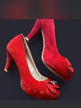 Red Suede High Heels with Floral Bow
